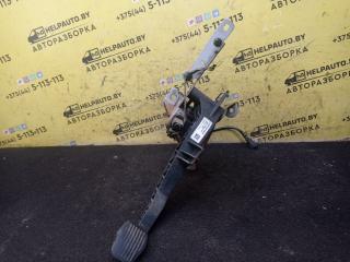 педаль сцепления Ford Focus 2 поколение 2006, 1.6 л., HWDA, бензин, МКПП, красный, хетчбэк 5 дв., передний привод