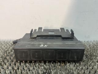 блок предохранителей Opel Astra F 1994, 1.7 л., дизель, 5МКПП, зелёный, хетчбэк 5 дв., передний привод, 90387999