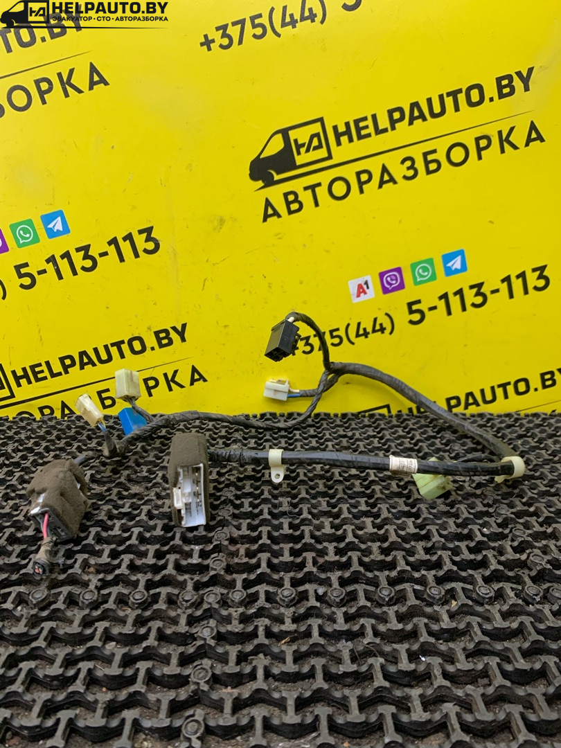 проводка отопителя (печки) Kia Sportage 1 поколение 2000, 2.0 л., FE (16V), бензин, МКПП, зеленый, полный подключаемый привод, правый руль - фото №1