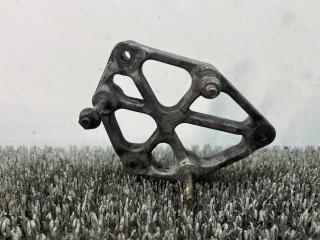 кронштейн (крепление) Volkswagen Golf 2 поколение (1983 - 1992), 1.6 л., JP, дизель, МКПП, передний привод