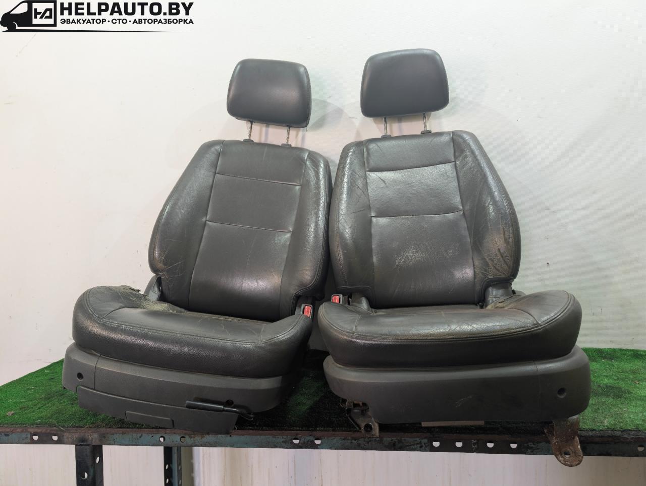 салон (комплект сидений) Kia Sorento 1 поколение 2006, 2.5 л., D4CB, дизель, МКПП, серебристый, внедорожник 5 дв., полный подключаемый привод, LIKVIDACIYA, SKLADA - фото №1