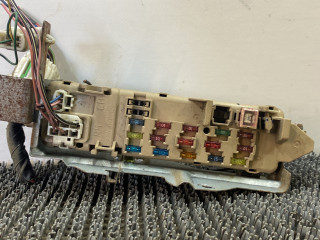 блок предохранителей Mazda 626 GF [рестайлинг] 1999, 1.8 л., бензин, МКПП, синий, универсал, передний привод, RHLH, PA66PPE