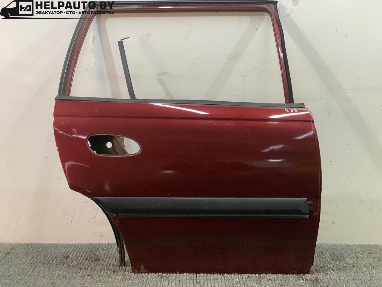 дверь задняя правая Opel Omega B 1998, 2.0 л., бензин, 5МКПП, красный, универсал, задний привод - фото №1