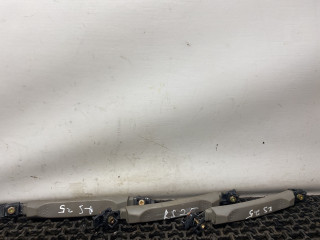 ручка внутренняя потолочная Kia Sorento 1 поколение 2003, 2.5 л., D4CB, дизель, МКПП, внедорожник 5 дв.