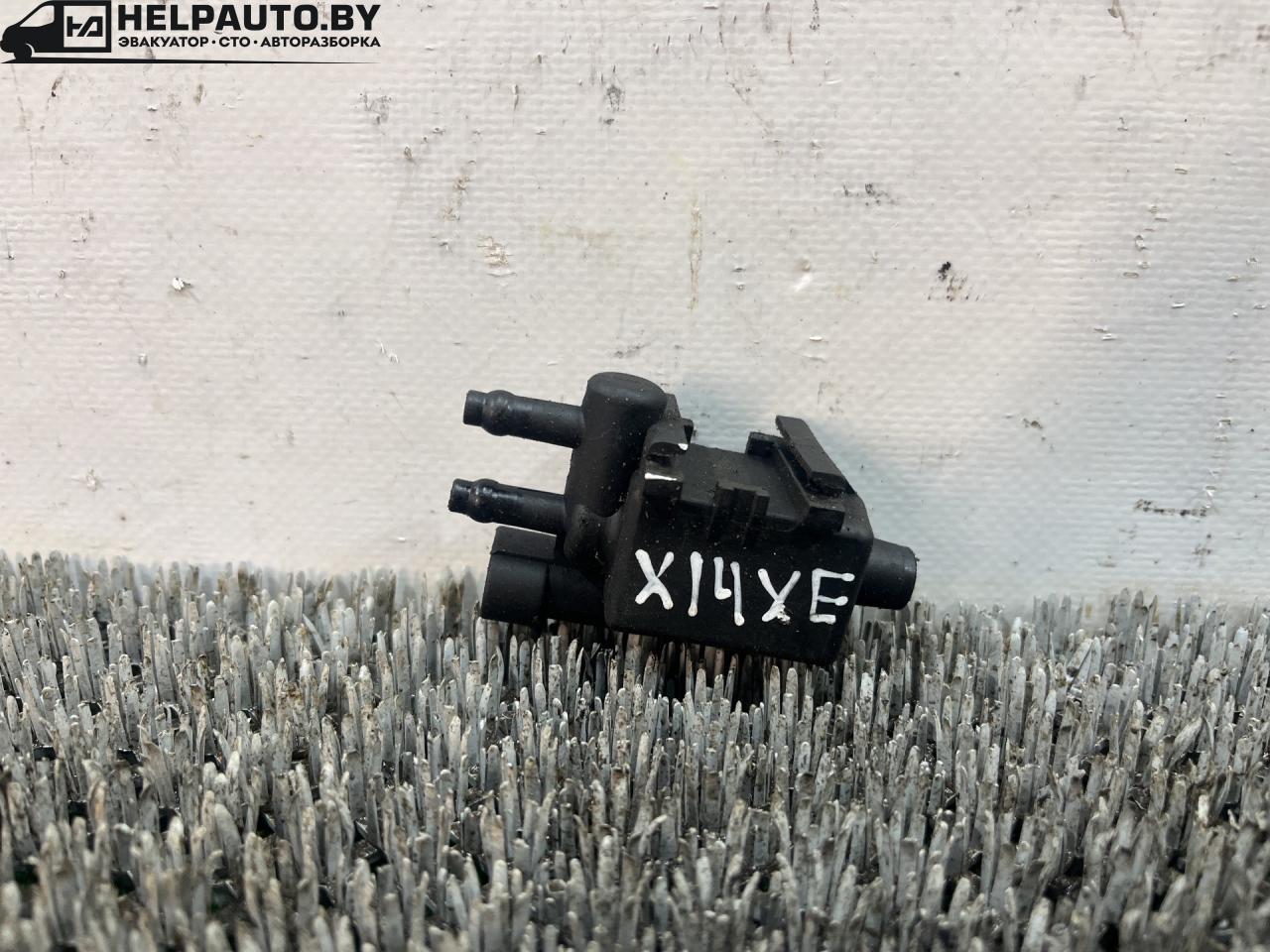 клапан вентиляции топливного бака Opel Tigra 1 поколение (1994 - 2000), 1.4 л., X 14 XE, бензин, МКПП, передний привод, 0107P1 - фото №1