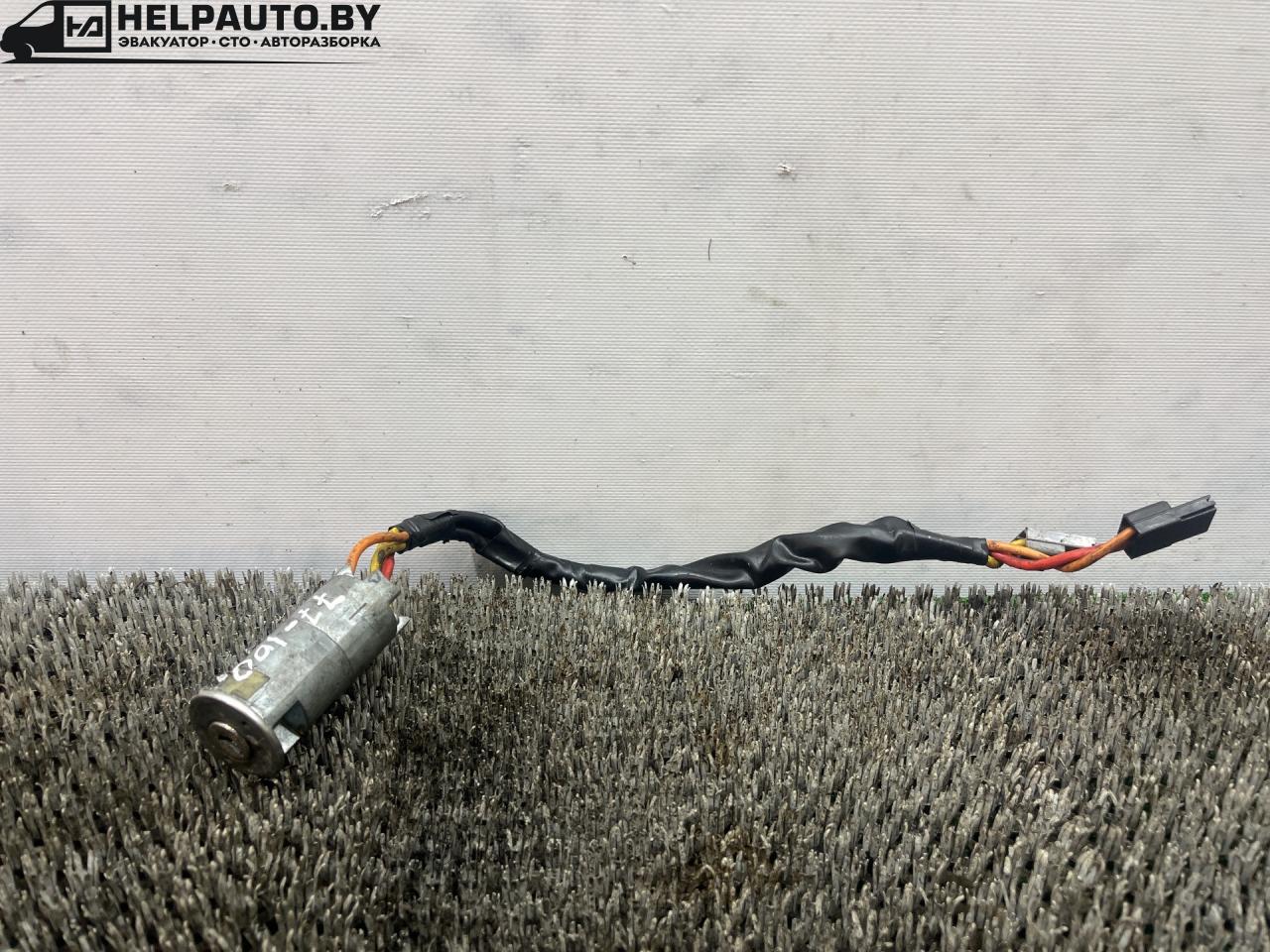 замок зажигания Renault Laguna 1 поколение 1994, 2.0 л., F3R 200, бензин, МКПП, бордовый, хетчбэк 5 дв., передний привод - фото №1