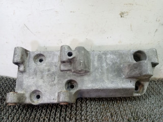 кронштейн генератора Renault Safrane 1 поколение [рестайлинг] 1997, 2.0 л., бензин, АКПП, красный, седан, передний привод, 9135170