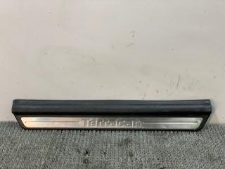 накладка на порог внутренняя Hyundai Terracan 1 поколение 2003, 2.5 л., D4BH, дизель, АКПП, серебристый, внедорожник 5 дв., полный подключаемый привод, 84250-H1002
