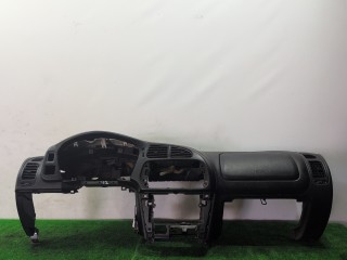 панель передняя салона (торпедо) Mitsubishi Mirage 5 поколение 2002, 1.5 л., бензин, АКПП, чёрный, купе, передний привод