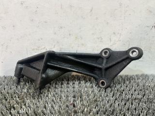 кронштейн полуоси Ford Focus 1 поколение (1998 - 2001), дизель, МКПП, белый, универсал, передний привод, 96AG3K305BA