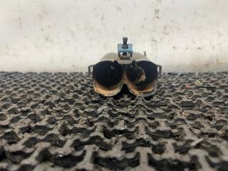 патрубок отопителя (печки) Renault Laguna 1 поколение [рестайлинг] 2000, 2.0 л., F4R 760, бензин, МКПП, светло бирюзовый, хетчбэк 5 дв., передний привод