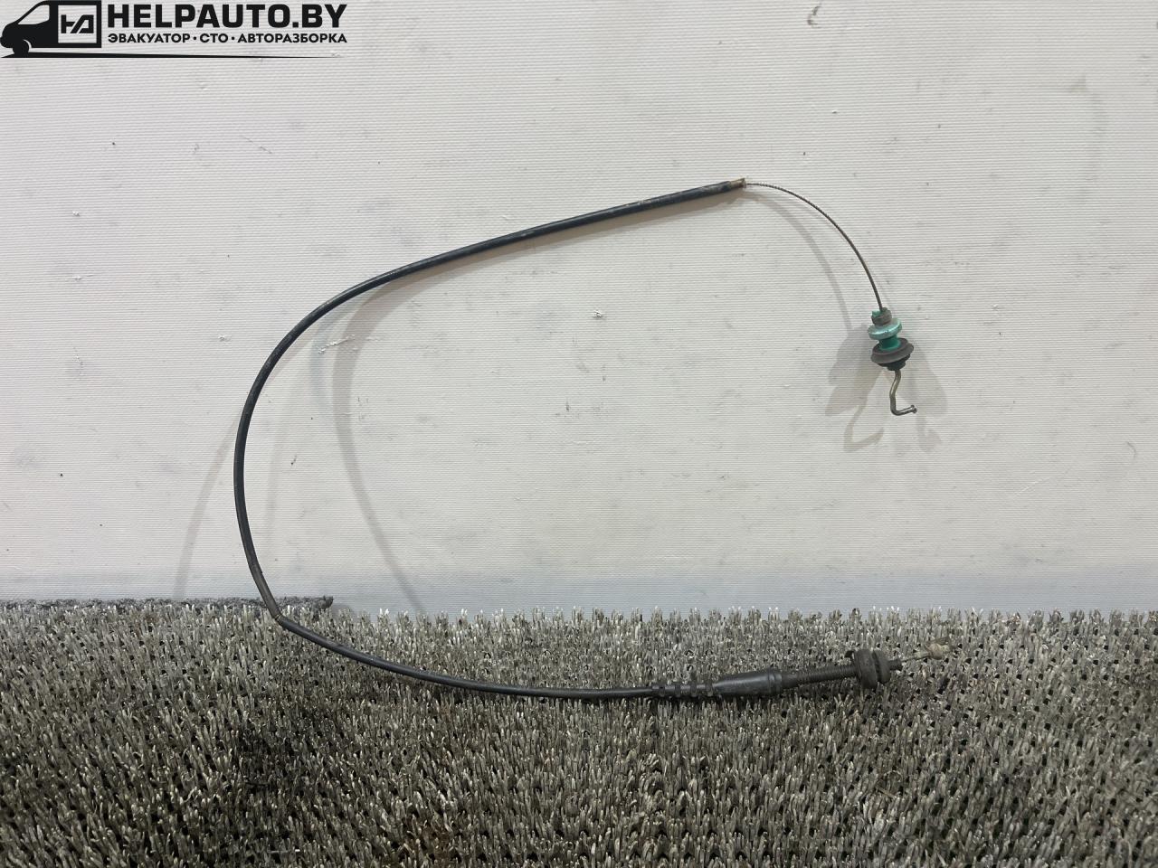 трос газа Volkswagen Passat B3 1991, 1.8 л., бензин, МКПП, белый, седан, передний привод - фото №1