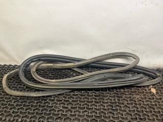 уплотнитель двери Mazda Demio 1 поколение [рестайлинг] 2001, 1.3 л., бензин, МКПП, зелёный, хетчбэк 5 дв., передний привод