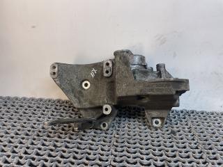 кронштейн компрессора кондиционера Opel Astra G 2000, 1.8 л., X 18 XE1, бензин, МКПП, передний привод, 90528680