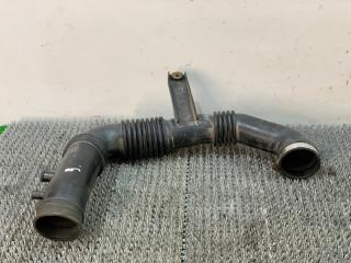 патрубок воздушного фильтра Mazda Demio 1 поколение [рестайлинг] 2001, 1.3 л., бензин, МКПП, зелёный, хетчбэк 5 дв., передний привод