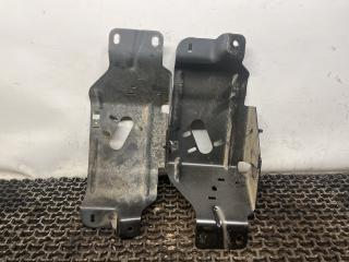 кронштейн (крепление) Ford Fusion 1 поколение [рестайлинг] 2009, 1.4 л., FXJA, бензин, 5МКПП, серебристый, хетчбэк 5 дв., передний привод