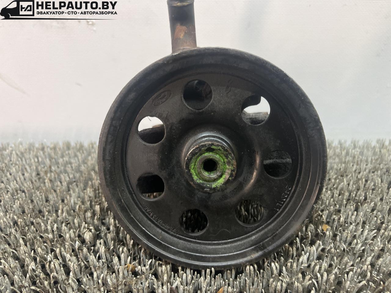 насос гидроусилителя руля Ford Focus 1 поколение (1998 - 2001), 1.6 л., FYDA, бензин, МКПП, передний привод, 0HE3103 - фото №1