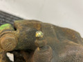 суппорт передний левый Mitsubishi Lancer 7 поколение 1997, 1.6 л., 4G92 (DOHC 16V), бензин, МКПП, синий, универсал, передний привод - фото №3