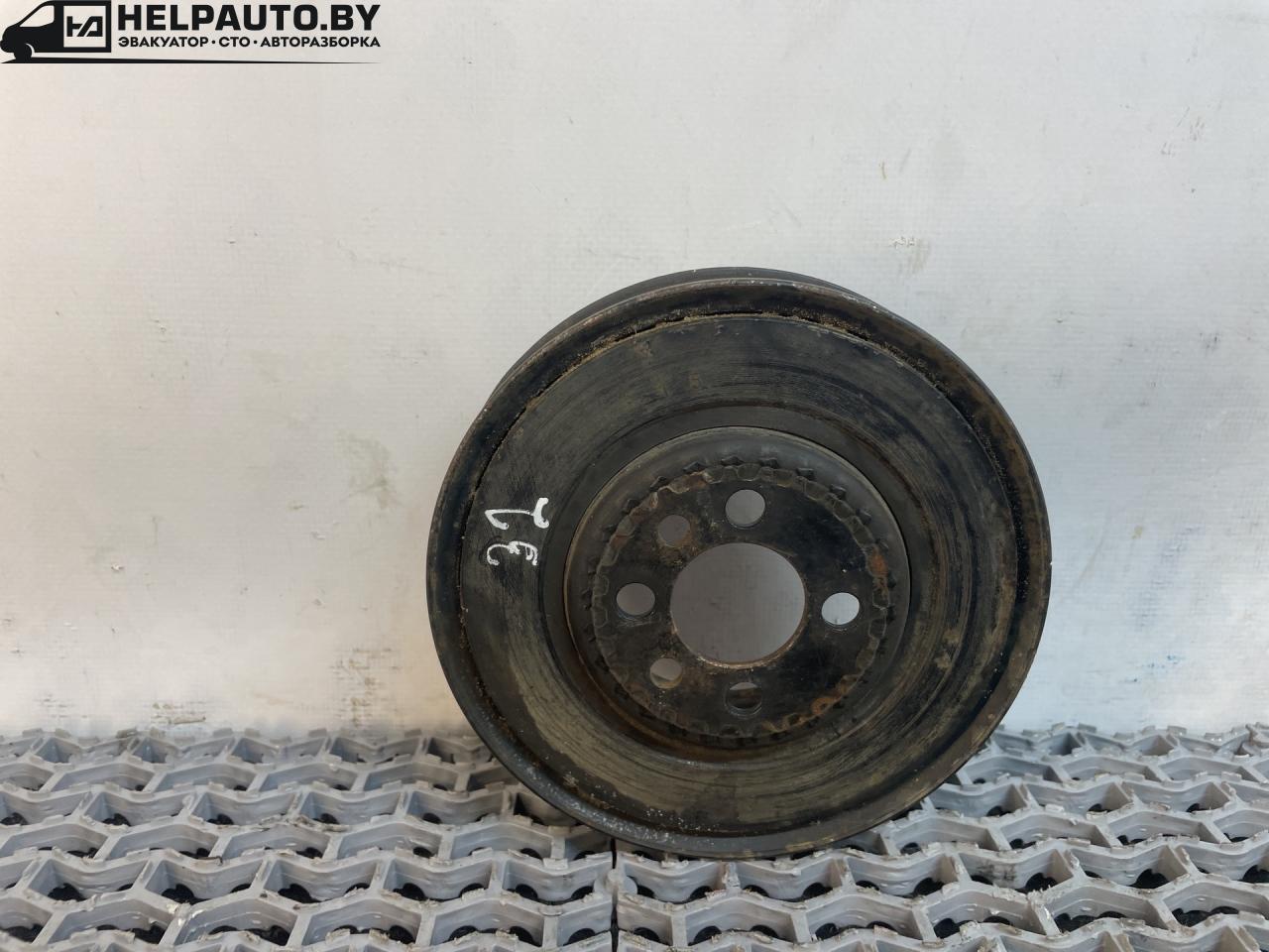 шкив коленвала Volkswagen Jetta 4 поколение 2001, 2.0 л., AQY, бензин, МКПП, синий, седан, передний привод, 06A105243E - фото №1