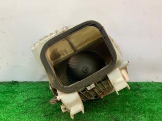 моторчик печки Mazda Demio 1 поколение [рестайлинг] 2001, 1.3 л., бензин, МКПП, зелёный, хетчбэк 5 дв., передний привод