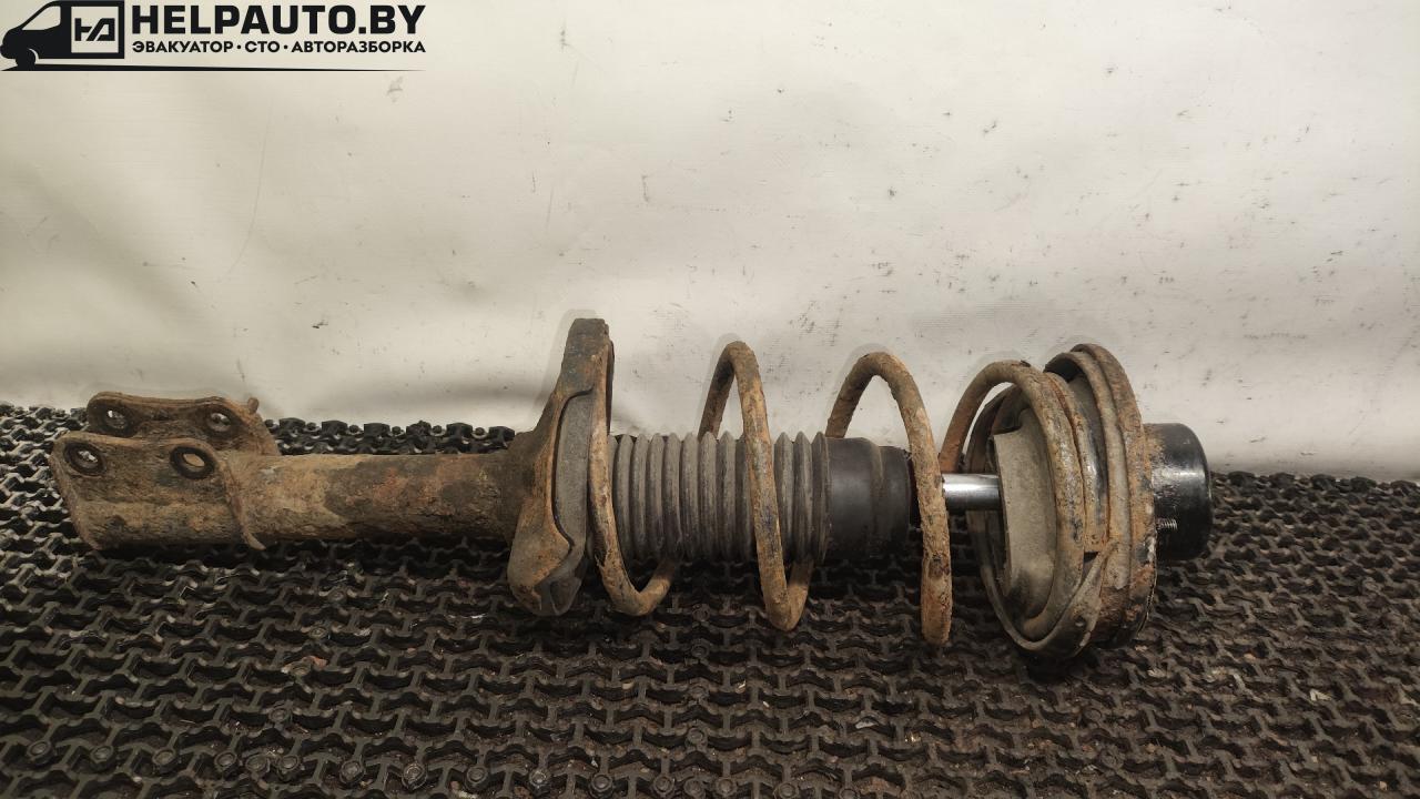 стойка задняя Suzuki Baleno 1 поколение 2002, 1.5 л., бензин, МКПП, чёрный, седан - фото №1