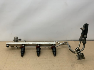 топливная рампа Opel Sintra 1 поколение 1998, 2.2 л., бензин, МКПП, передний привод