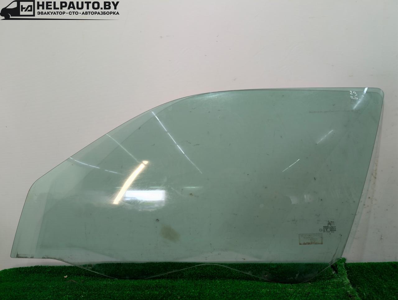 стекло двери передней левой Citroen Xsara 1 поколение 1998, 1.6 л., бензин, 5МКПП, зелёный, хетчбэк 3 дв., передний привод, 43R-000464, DOT39AS2M33 - фото №1