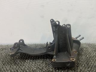 кронштейн гидроусилителя Peugeot 406 1 поколение (1995 - 1999), 2.0 л., RFV (XU10J4R), бензин, МКПП, передний привод, 9625200880