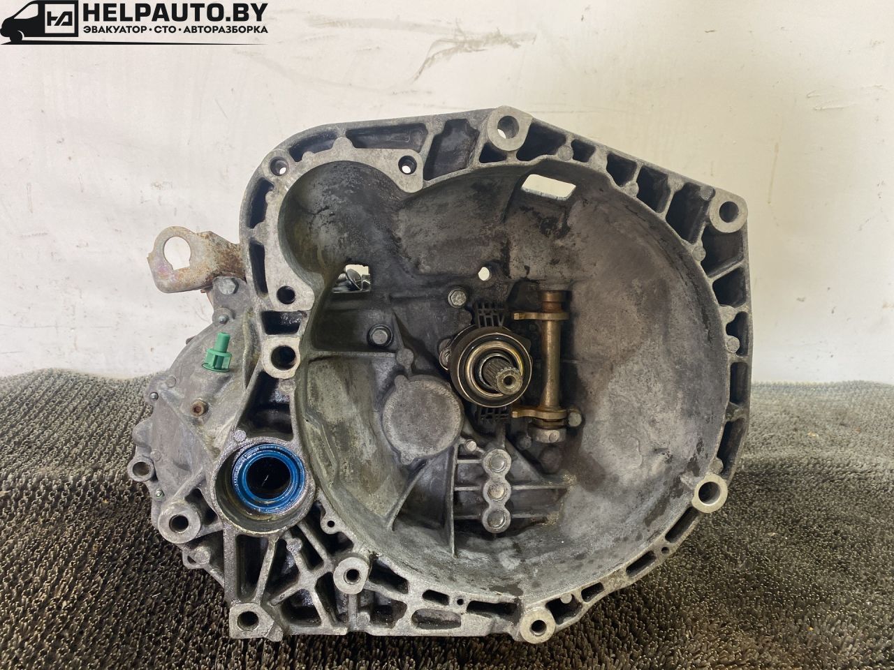 КПП механическая (МКПП) Lancia Lybra 1 поколение 839 2000, 1.8 л., i, 839 A9.000, бензин, МКПП, синий, универсал, передний привод - фото №1