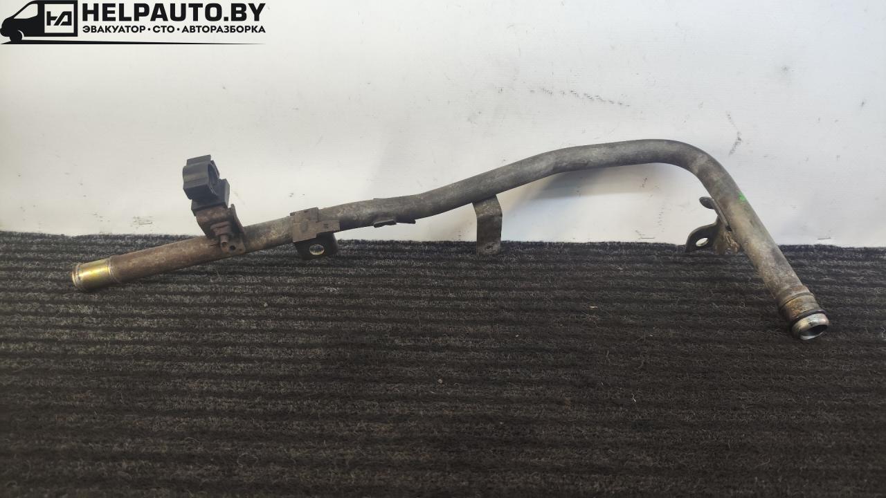 трубка охлаждающей жидкости Nissan Primera P12 2002, 2.2 л., дизель, универсал, передний привод - фото №1