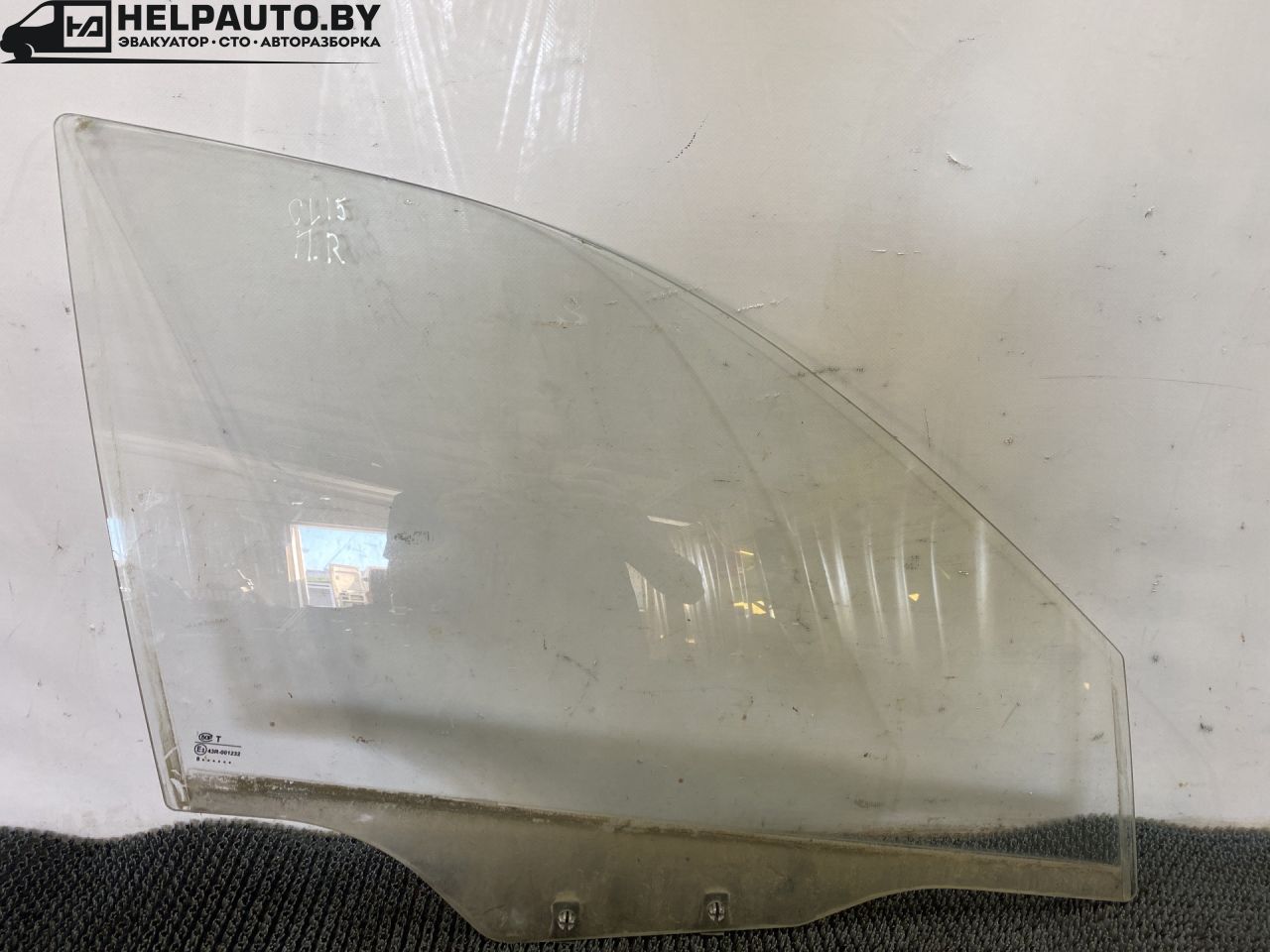 стекло двери передней правой Chevrolet Lanos 1 поколение 2003, 1.5 л., A15SMS, бензин, МКПП, зелёный, седан, передний привод - фото №1