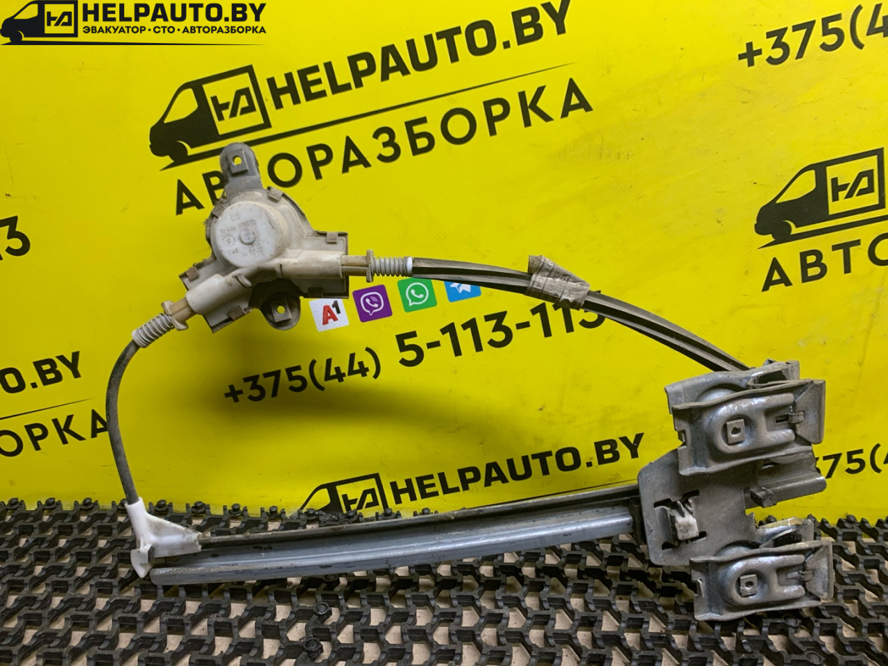 стеклоподъемник задний правый SEAT Ibiza 2 поколение 1998, 1.6 л., ALM, бензин, 5МКПП, синий, хетчбэк 5 дв., передний привод - фото №1
