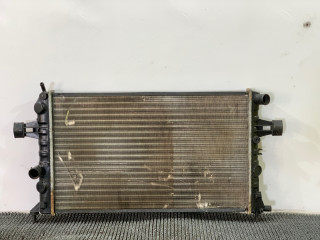 радиатор (основной) Opel Zafira 1 поколение (A) 1999, 2.0 л., бензин, МКПП, серый, передний привод