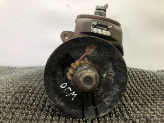 насос гидроусилителя руля Mercedes-Benz W123 W123 1983, 2.0 л., дизель, МКПП, седан