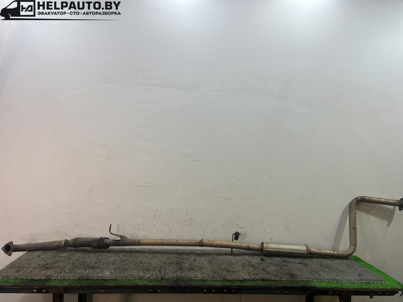 глушитель Hyundai Terracan 1 поколение 2003, 2.5 л., D4BH, дизель, АКПП, серебристый, внедорожник 5 дв., полный подключаемый привод, 282084 - фото №1