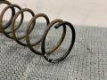 пружина задняя Mazda 323 6 поколение 1998, 1.5 л., бензин, МКПП, синий, хетчбэк 3 дв., передний привод - фото №2