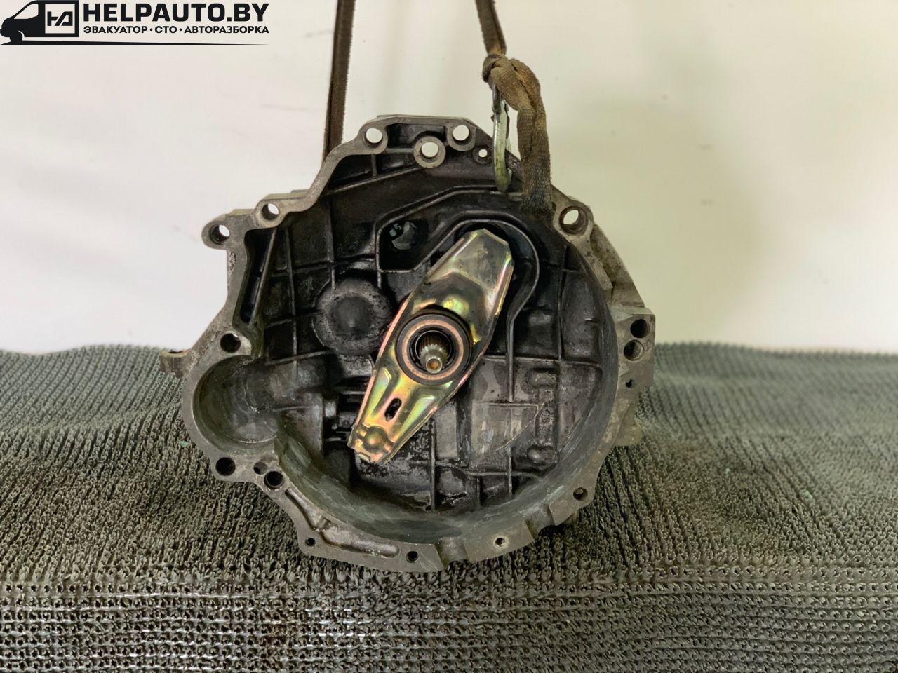 КПП механическая (МКПП) Audi 80 B3 89/B3 1987, 1.8 л., бензин, МКПП, серый, седан, передний привод, 0750AUF20020 - фото №1