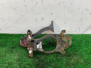 замок капота Mercedes-Benz C-Класс W202/S202 1995, 1.8 л., бензин, 5МКПП, красный, седан, задний привод