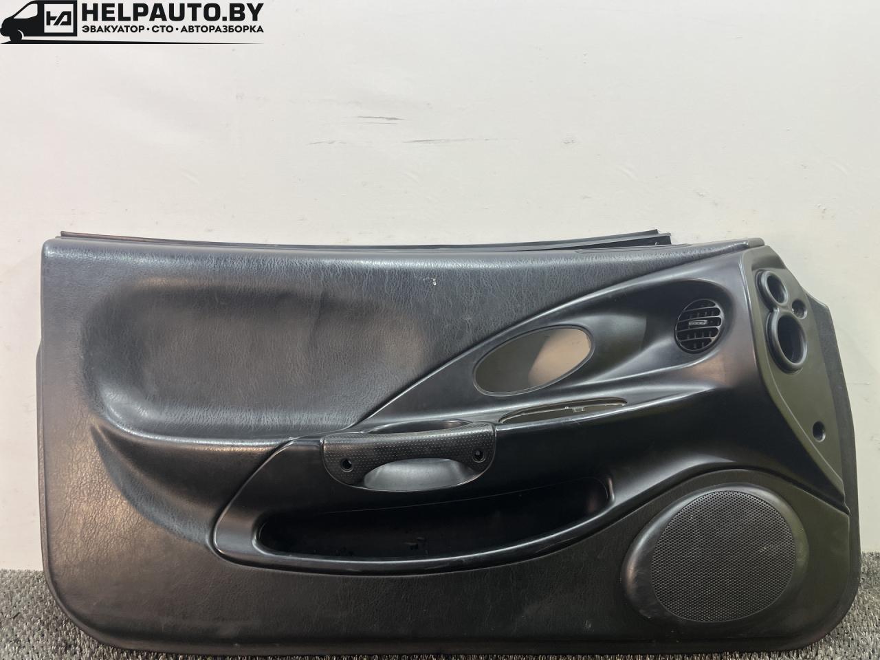 обшивка двери передняя левая Hyundai Coupe RD 1998, 2.0 л., бензин, МКПП, бордовый, купе, передний привод, LIKVIDACIYA, SKLADA - фото №1