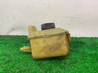 бачок гидроусилителя Mazda Demio 1 поколение [рестайлинг] 2001, 1.3 л., бензин, МКПП, зелёный, хетчбэк 5 дв., передний привод