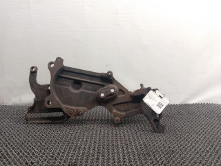 кронштейн двигателя Toyota Carina E 1 поколение T190 1997, 2.0 л., дизель, МКПП, зеленый, седан