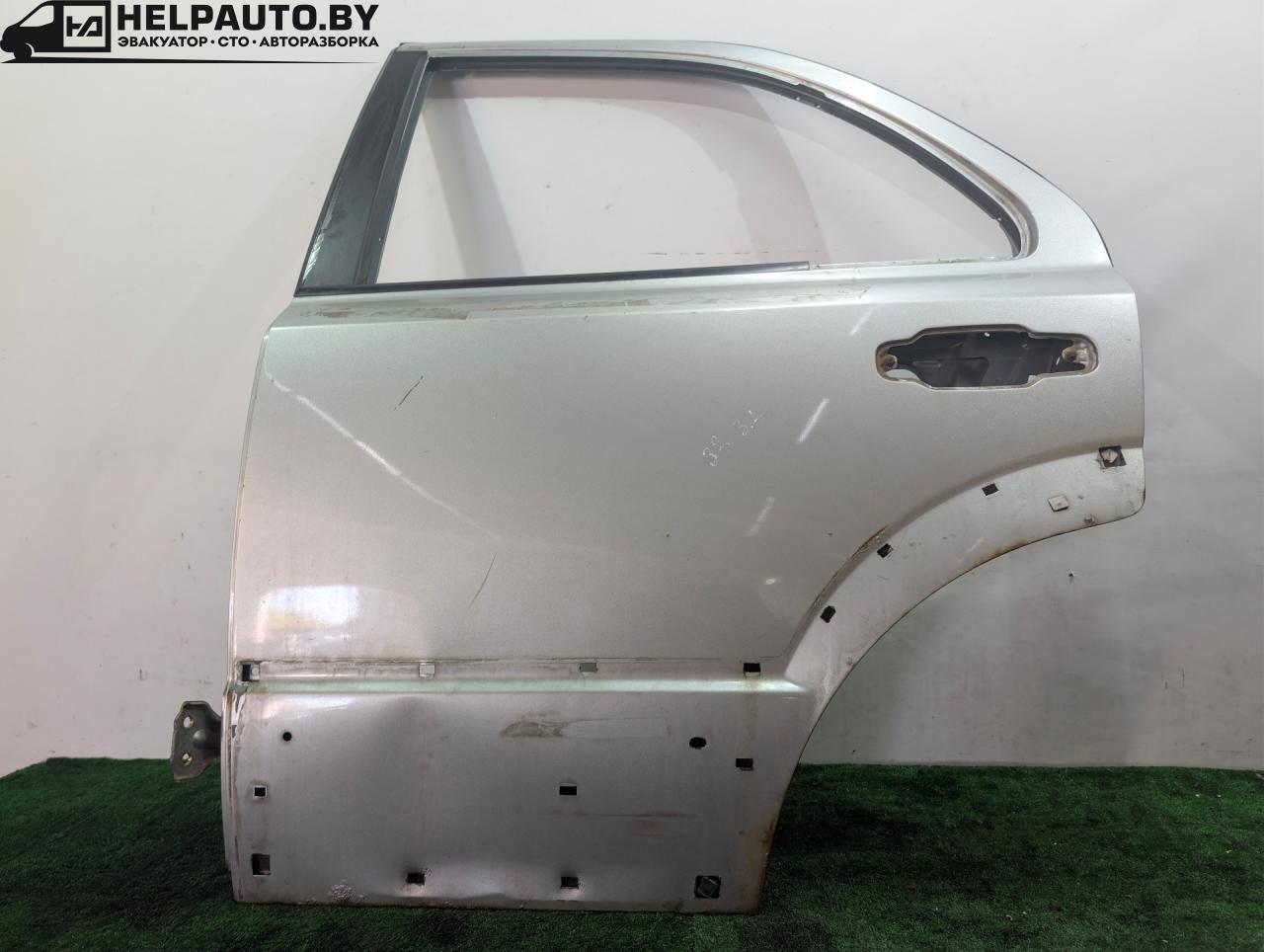 дверь задняя левая Kia Sorento 1 поколение 2006, 2.5 л., D4CB, дизель, МКПП, серебристый, внедорожник 5 дв., полный подключаемый привод - фото №1