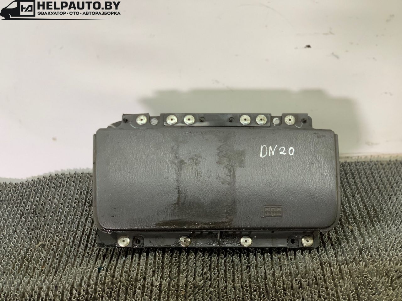подушка безопасности пассажира Dodge Neon 1 поколение 1998, 2.0 л., бензин, АКПП, зеленый, седан, передний привод - фото №1