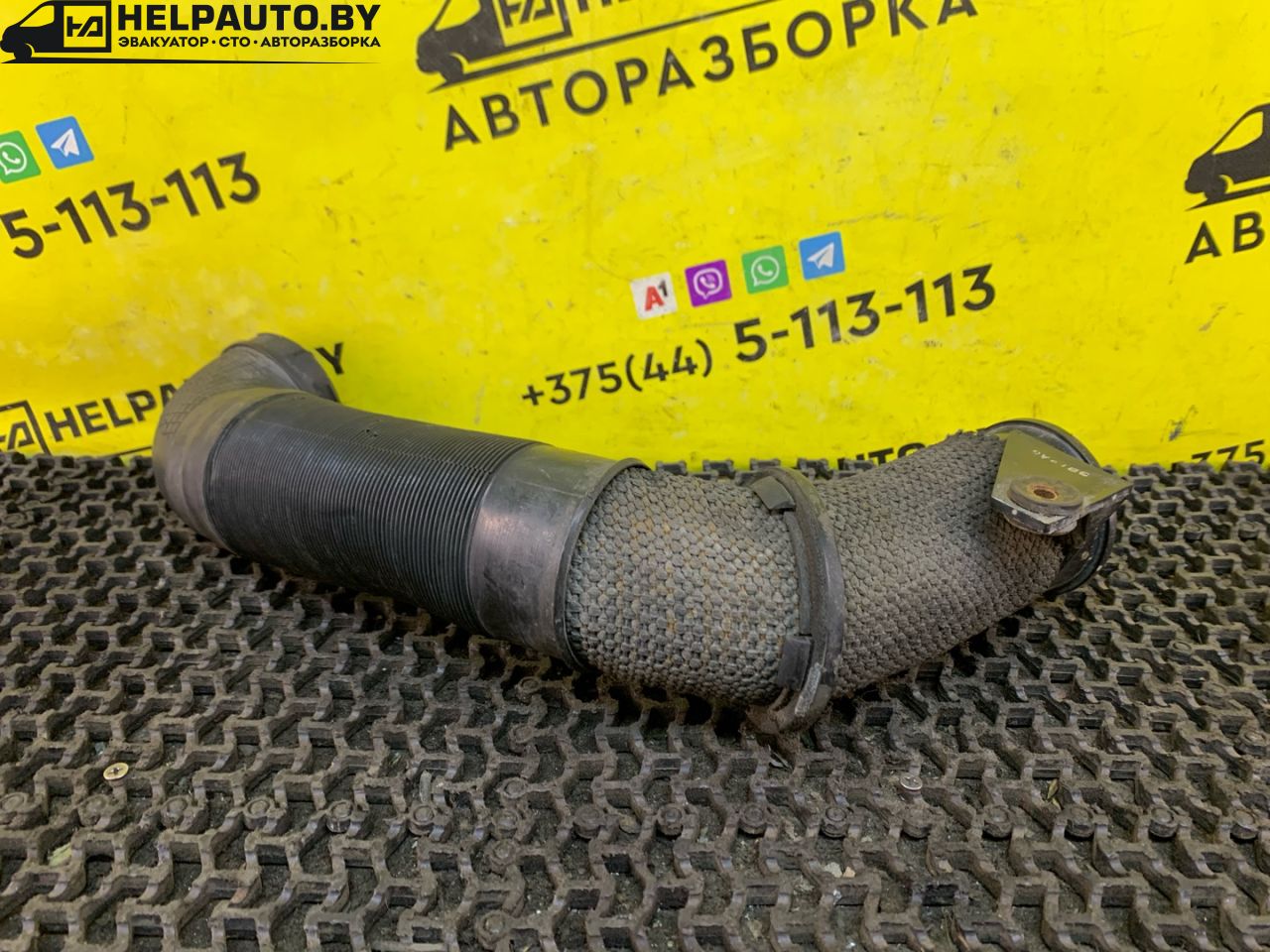 патрубок воздушного фильтра Kia Sorento 1 поколение 2005, 2.5 л., D4CB, дизель, АКПП, черный, внедорожник 5 дв., полный подключаемый привод - фото №1