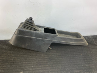 консоль салона Volkswagen Santana 1 поколение 1988, 1.6 л., бензин, синий, передний привод, 321863275