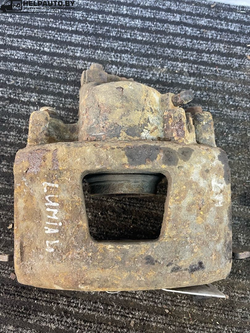 суппорт передний левый Chevrolet Lumina 2 поколение 1996, 3.1 л., i, бензин, АКПП, минивэн, передний привод, MINIVAN - фото №1
