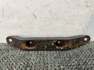 кронштейн КПП Opel Omega B 1998, 2.0 л., бензин, 5МКПП, красный, универсал, задний привод