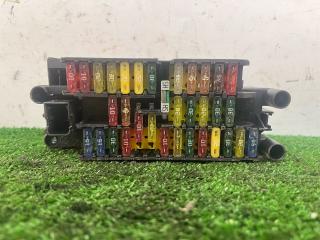 блок предохранителей Peugeot 306 1 поколение 1997, 1.9 л., дизель, МКПП, белый, универсал, передний привод, 9635519180, 389128