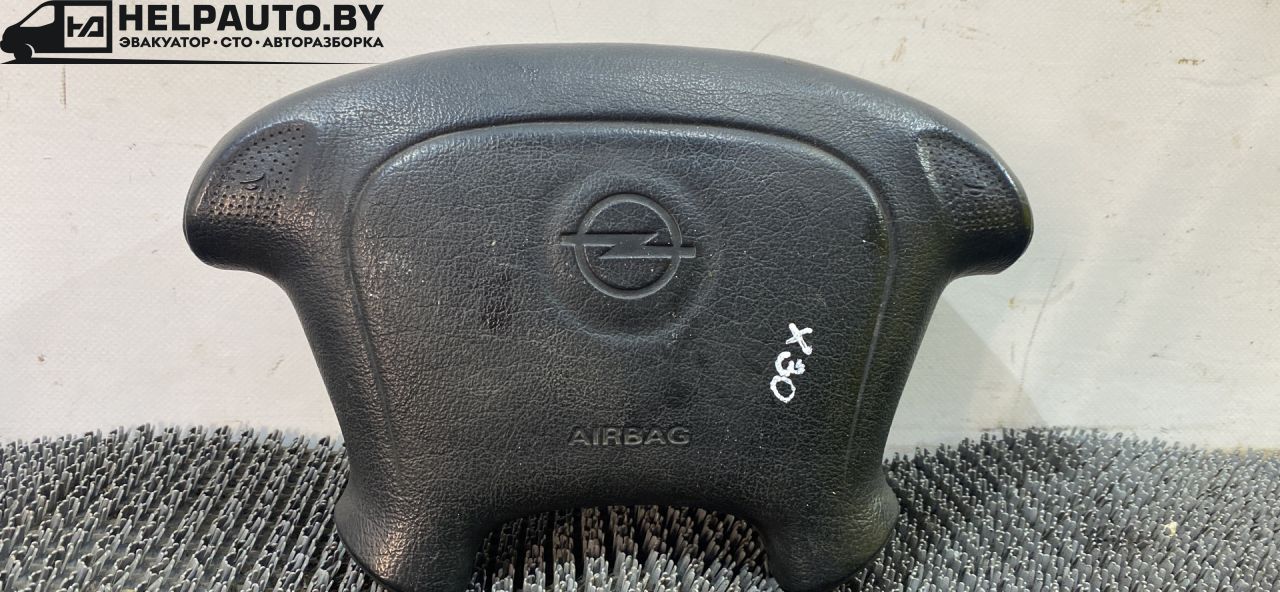 подушка безопасности водителя Opel Omega B 1999, 3.0 л., бензин, АКПП, седан, E94T1480101981 - фото №1