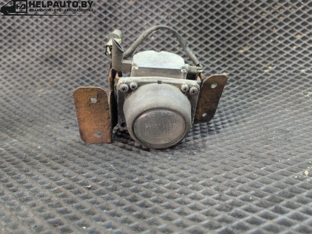 фара противотуманная правая Daewoo Evanda 1 поколение V200 2003, 2.0 л., i, X 20 SED, бензин, МКПП, берюзовый, седан, передний привод - фото №1